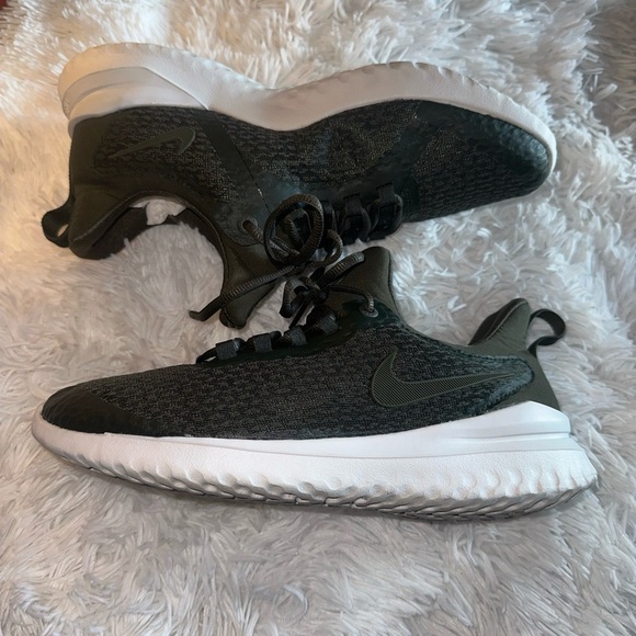 Men's Nike Rival Running Shoes Green And White Anthracite AA7400-300 US Size 8.5 - Picture 8 of 12